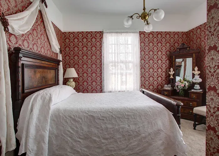 Wilbraham Mansion